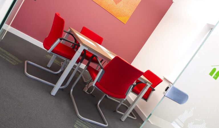 Office Space Crawley - Image 3
