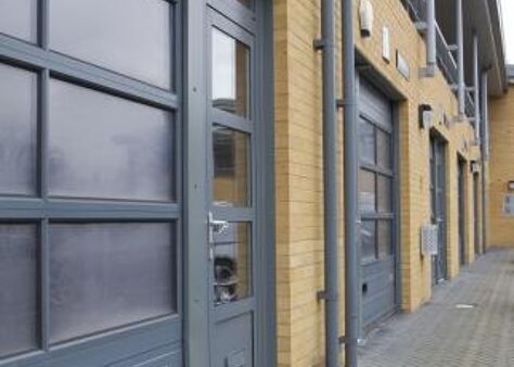 Office Space Crawley - Image 8