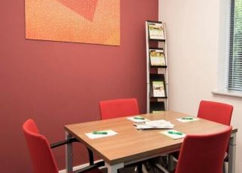 Office Space Crawley - Image 10