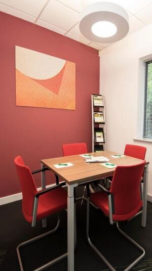 Office Space Crawley - Image 10