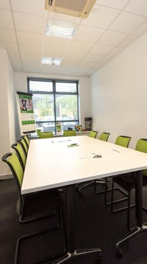 Office Space Crawley - Image 5