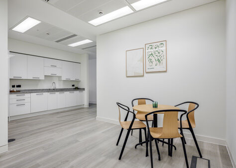 Office Space Aldgate Tower - Image 2