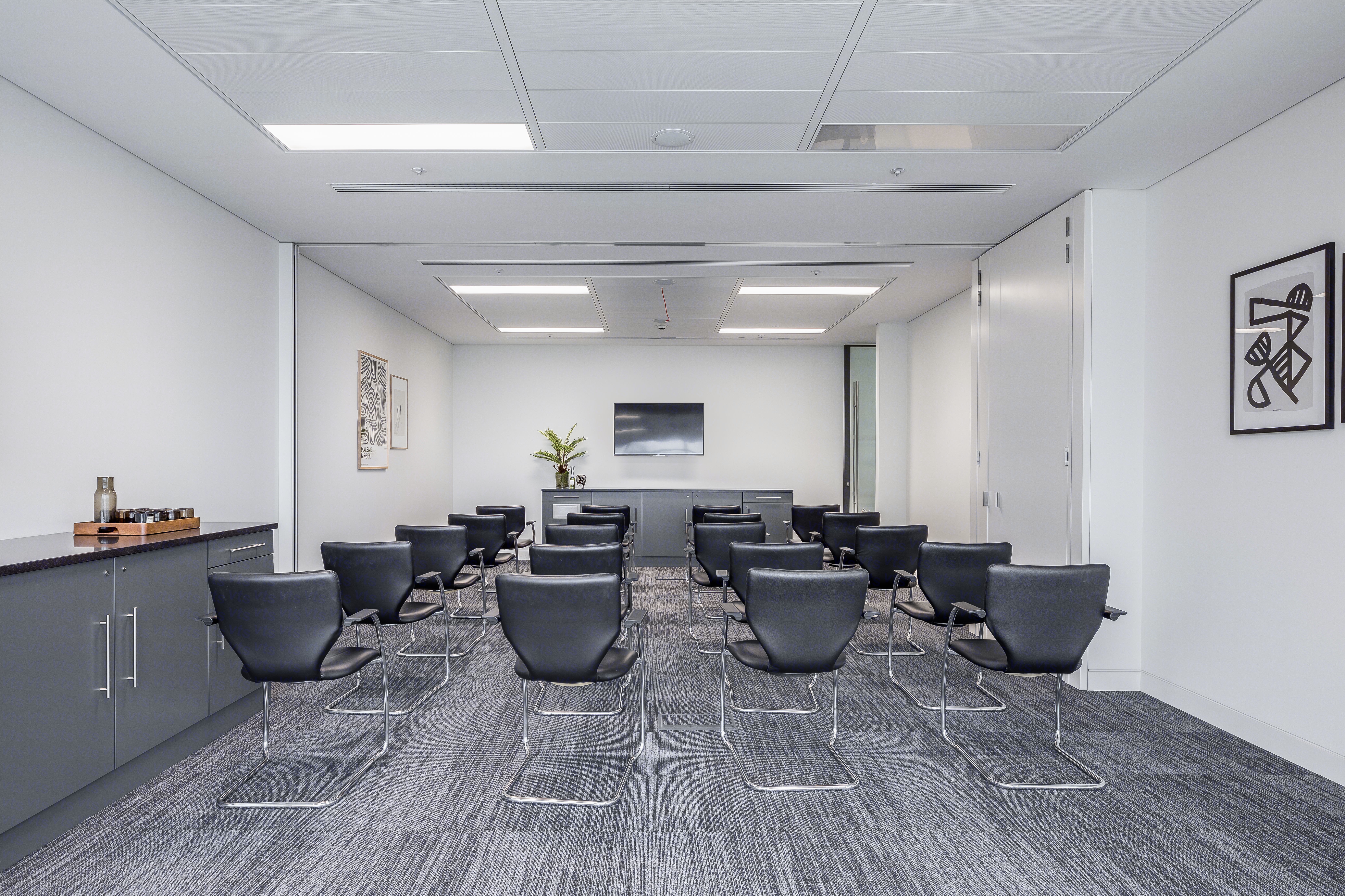 Office Space Aldgate Tower - Image 6