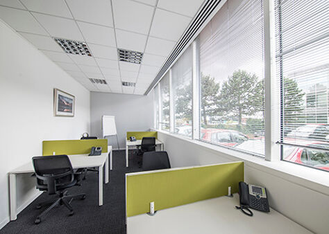 Office Space Slough Bath Road - Image 7