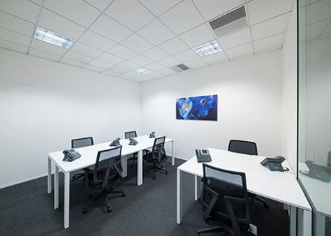 Office Space Slough Bath Road - Image 10