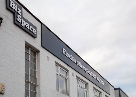 Office Space Perivale - Image 6