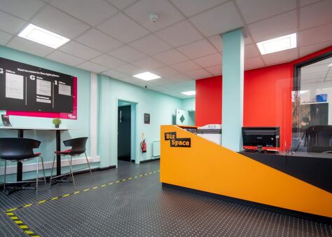 Office Space Perivale - Image 4