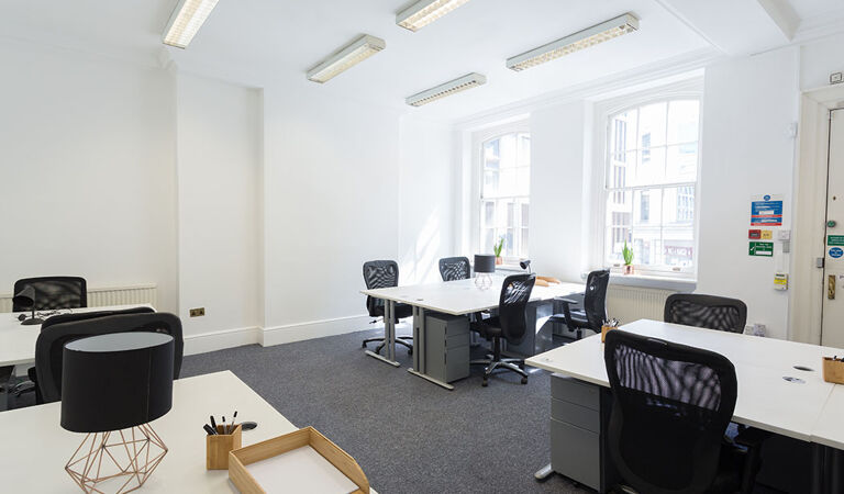 Image #3 of 28 Queen Street