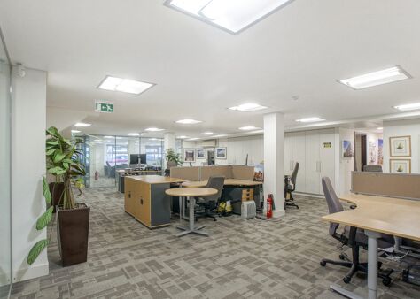 Office Space 34 Margery Street - Image 9