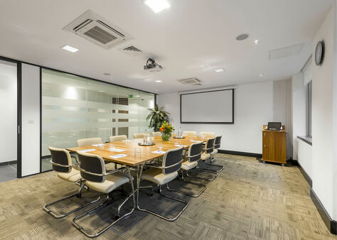 Office Space 18 King William Street - Image 5