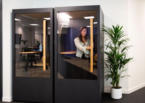 Office Space Venture X White City - Image 4