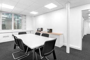 Office Space Vauxhall - Image 7