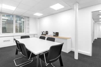 Office Space Vauxhall - Image 7