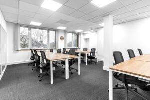 Office Space Vauxhall - Image 4