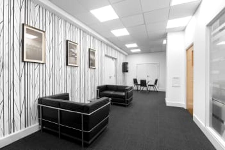 Office Space Vauxhall - Image 3