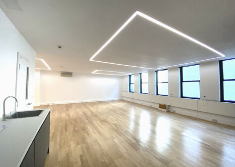 Office Space 31-32 Eastcastle Street - Image 4
