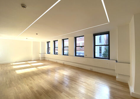 Office Space 31-32 Eastcastle Street - Image 3