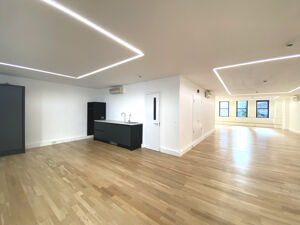 Office Space 31-32 Eastcastle Street - Image 6