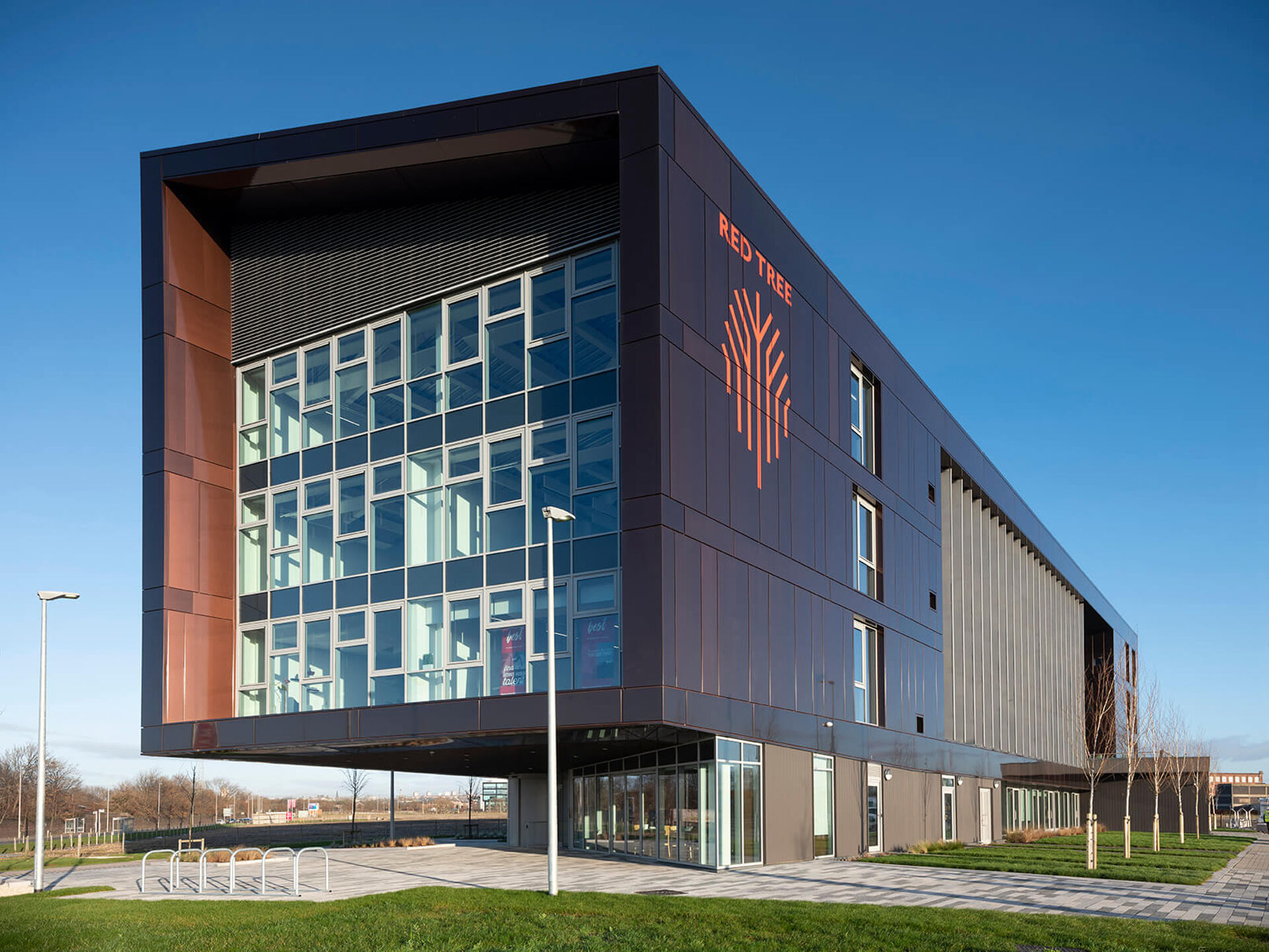 Office Space Magenta - Image 1