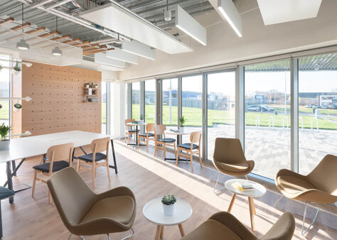 Office Space Magenta - Image 10