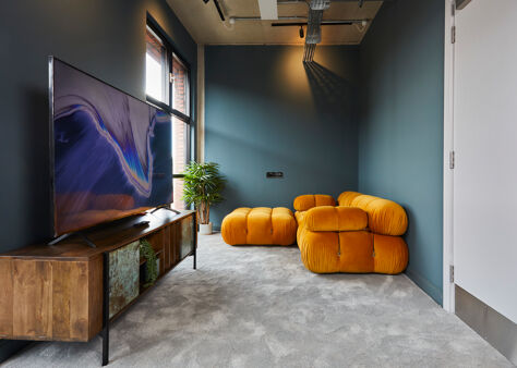 Office Space One Silk St - Image 10