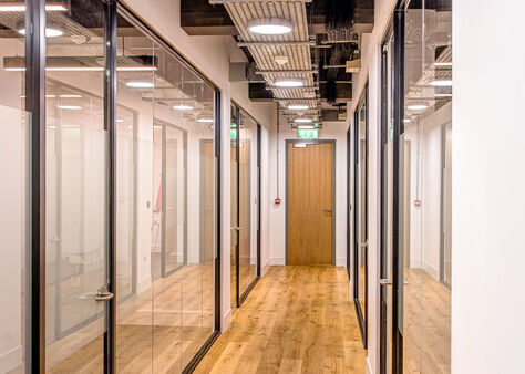 Office Space Mercury House - Image 10