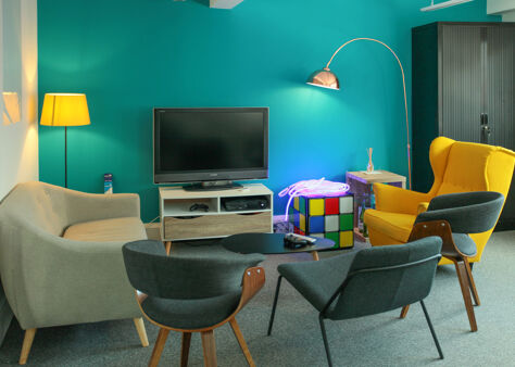 Office Space Mercury House - Image 1