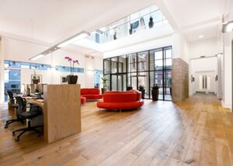 Office Space Shine - Image 10