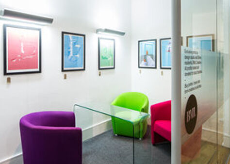 Office Space Shine - Image 3