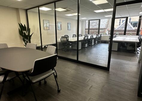 Office Space Farringdon - Image 8
