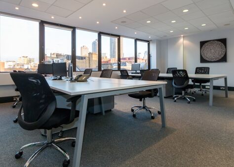 Office Space Farringdon - Image 2