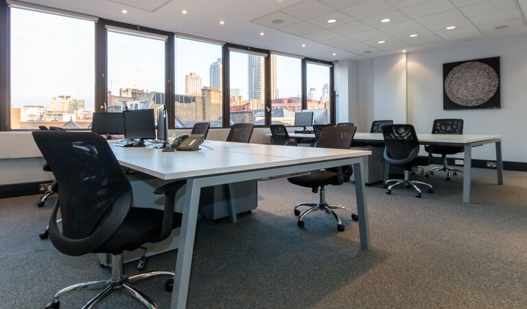 Office Space Farringdon - Image 2