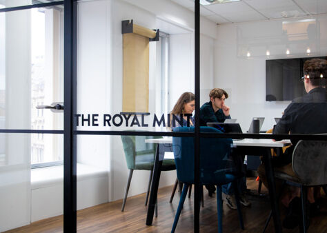 Office Space Bank House - Image 3