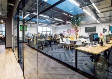 Office Space Soho - Image 11