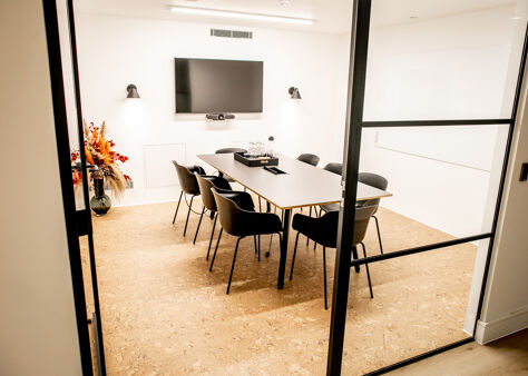 Office Space Chiswick Works - Image 7