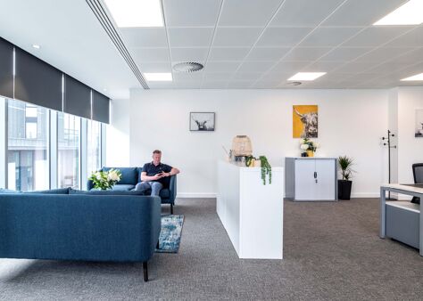 Office Space The Capitol Building - Image 11