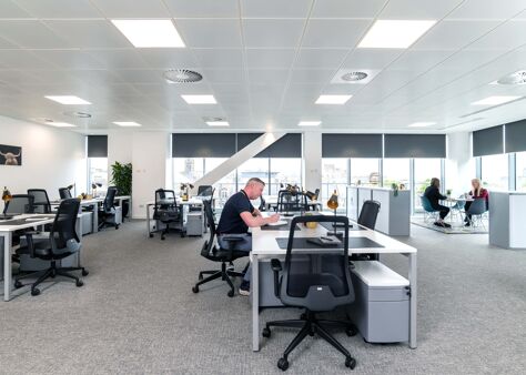 Office Space The Capitol Building - Image 10