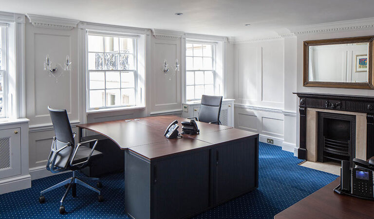 Image #4 of 24 Berkeley Square