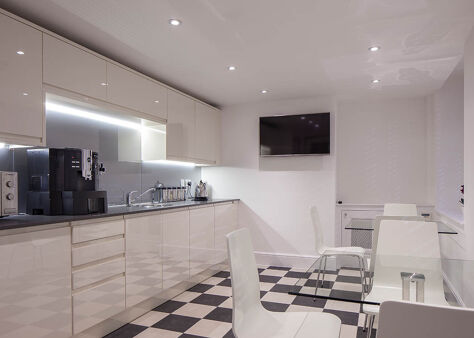 Image #6 of 24 Berkeley Square