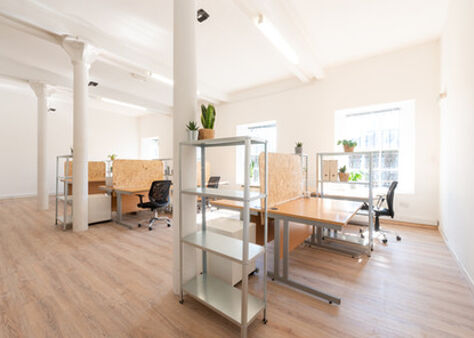 Office Space Giles Street Studios - Image 2