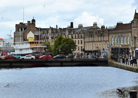 Office Space Giles Street Studios - Image 6