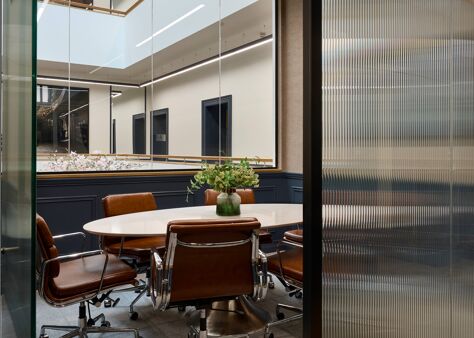 Office Space 70 Pall Mall - Image 6