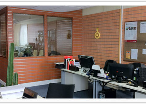 Office Space Premier AttributeBusinessCenter - Image 1