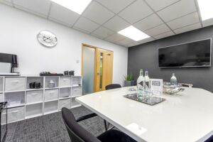 Office Space Farnborough - Image 8