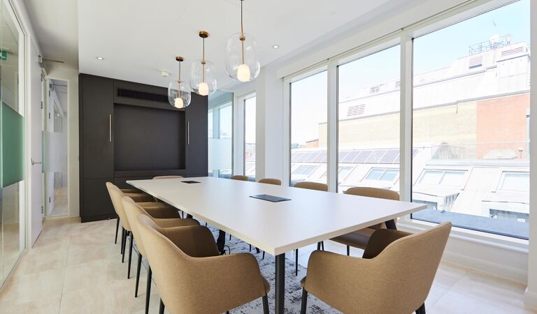 Office Space 15 Bedford Street - Image 2