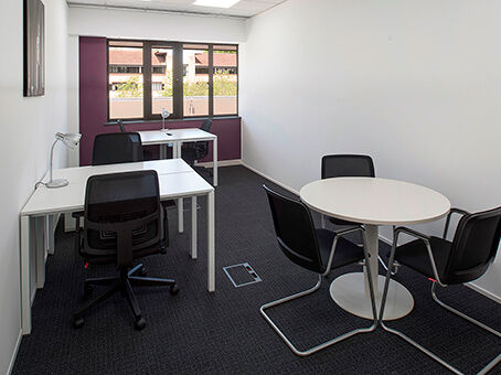 Office Space Kingsmead Business Park - Image 9