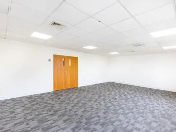 Office Space Weybridge - Image 9