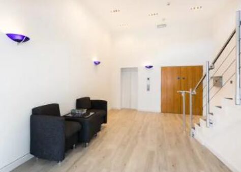 Office Space Weybridge - Image 10