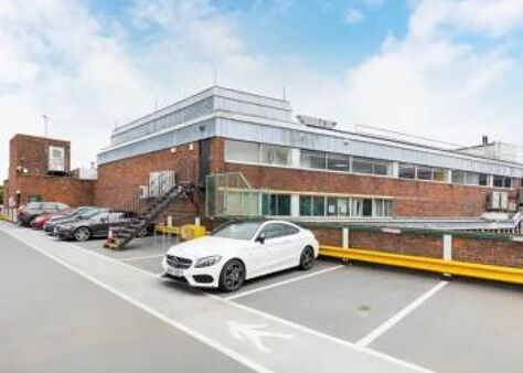Office Space Weybridge - Image 7