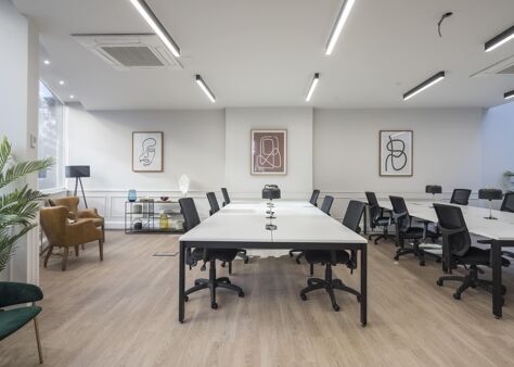 Office Space 50-51 Wells Street - Image 3